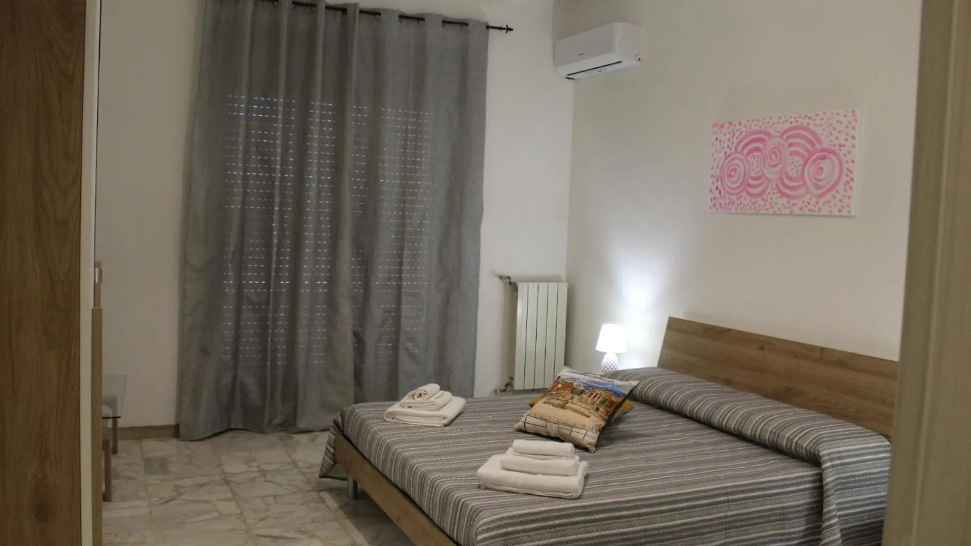 A Un Passo Dal Centro Appartement Catánia