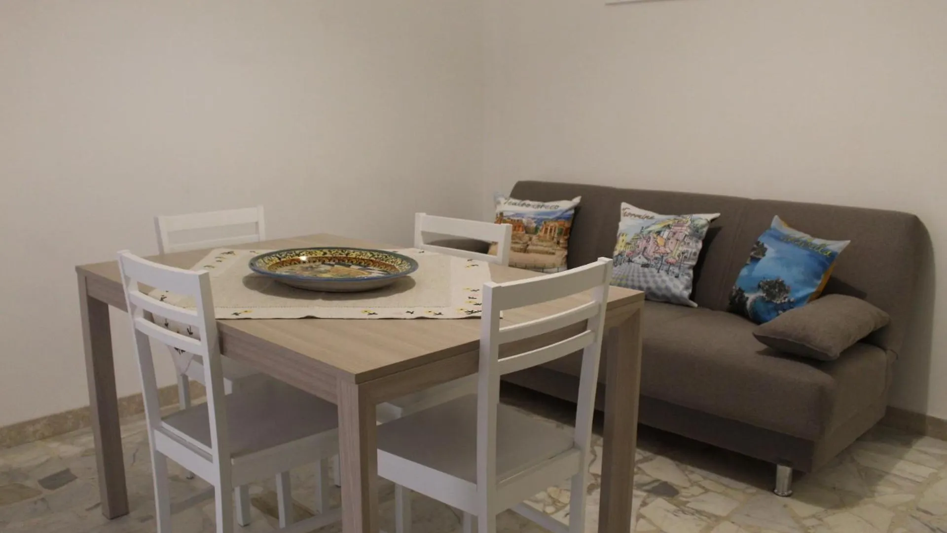 A Un Passo Dal Centro Appartement Catánia Italië