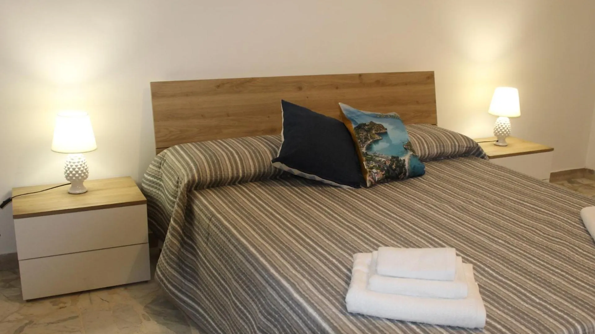 A Un Passo Dal Centro Appartement Catánia Italië
